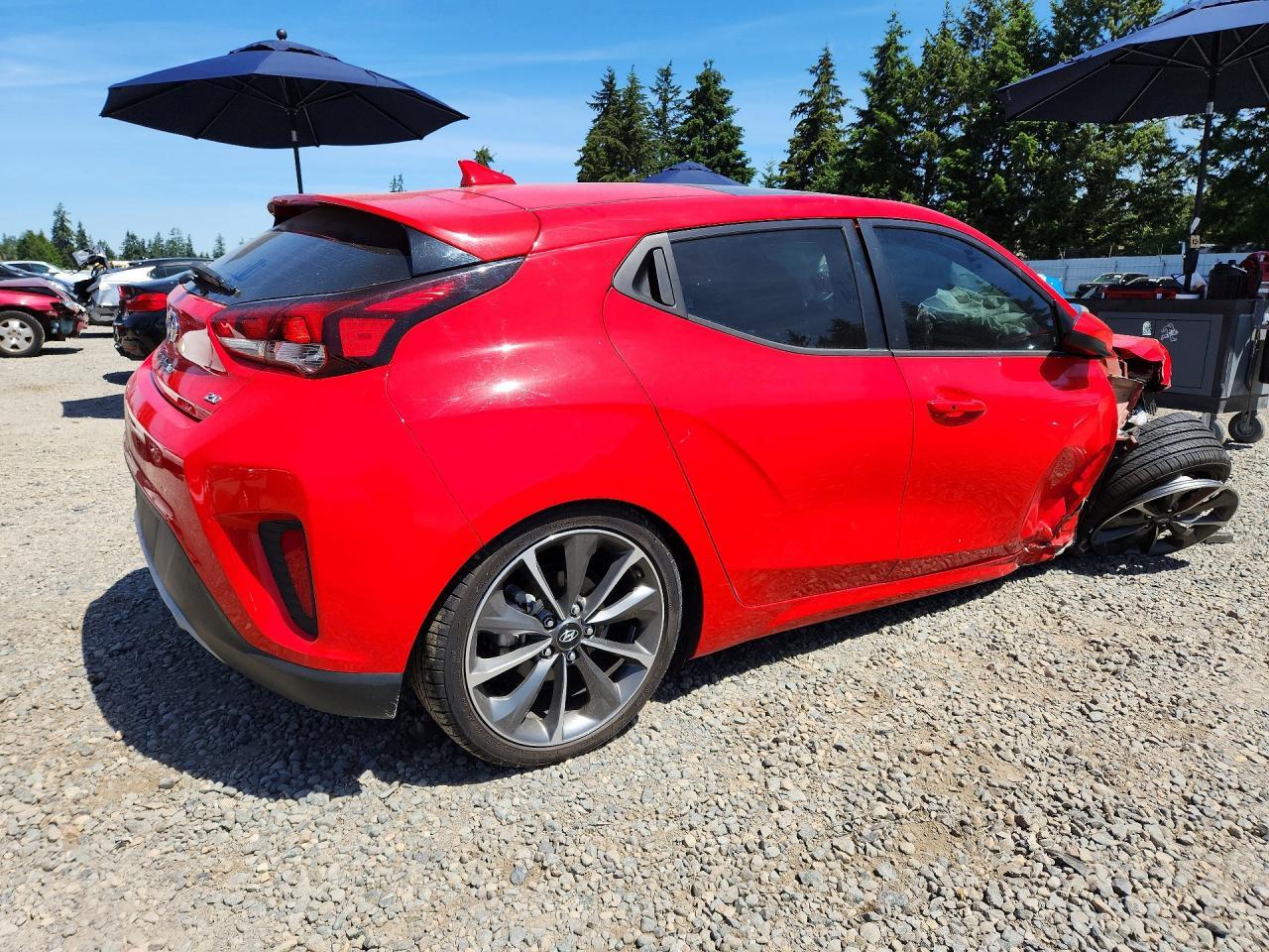 2021 Hyundai Veloster 2.0L Premium - Image 3