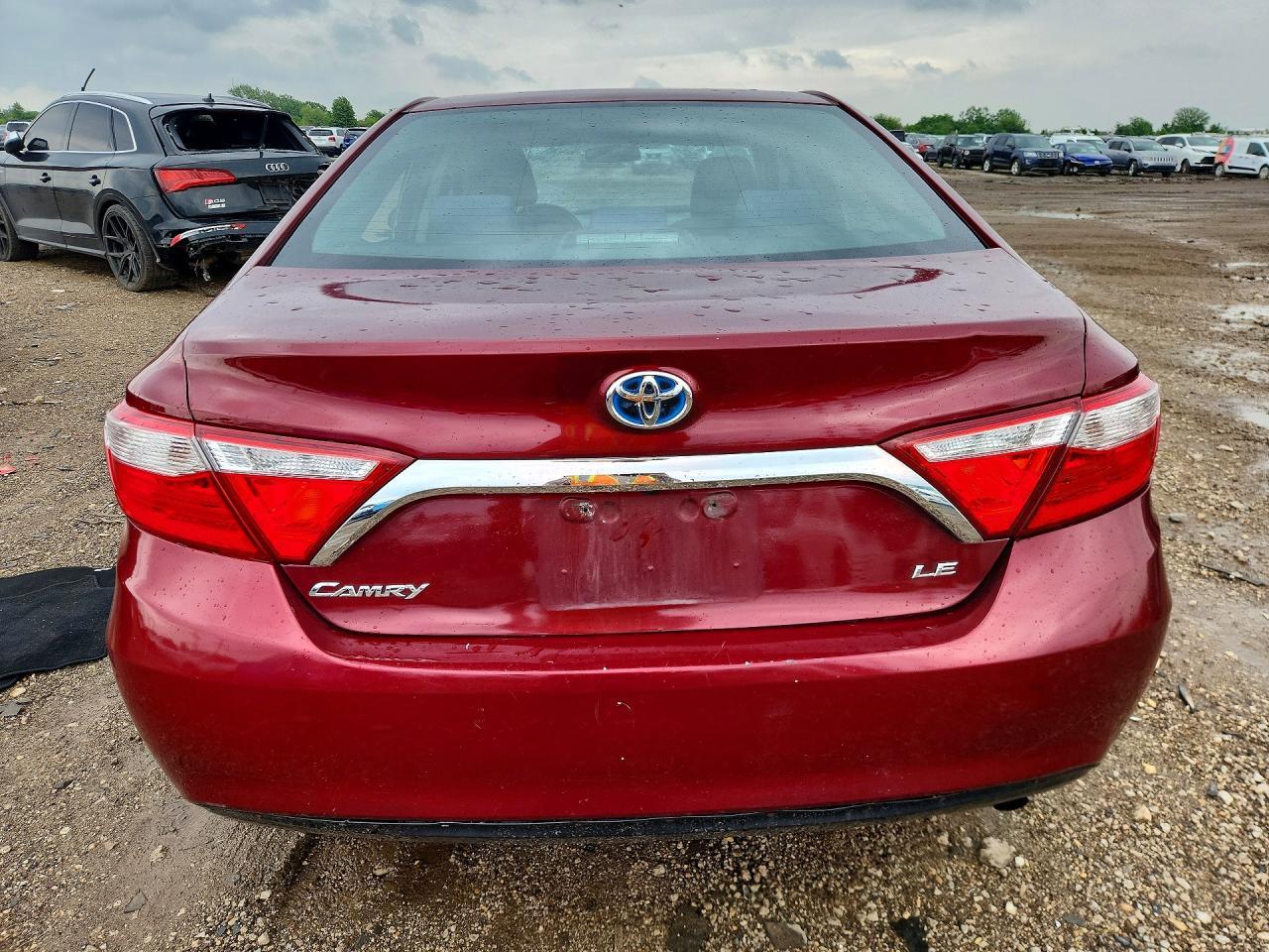 2016 Toyota Camry Le - Фото 6