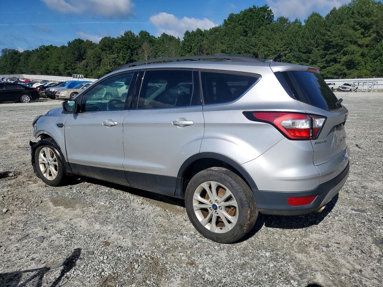 2018 Ford Escape Se - Фото 2