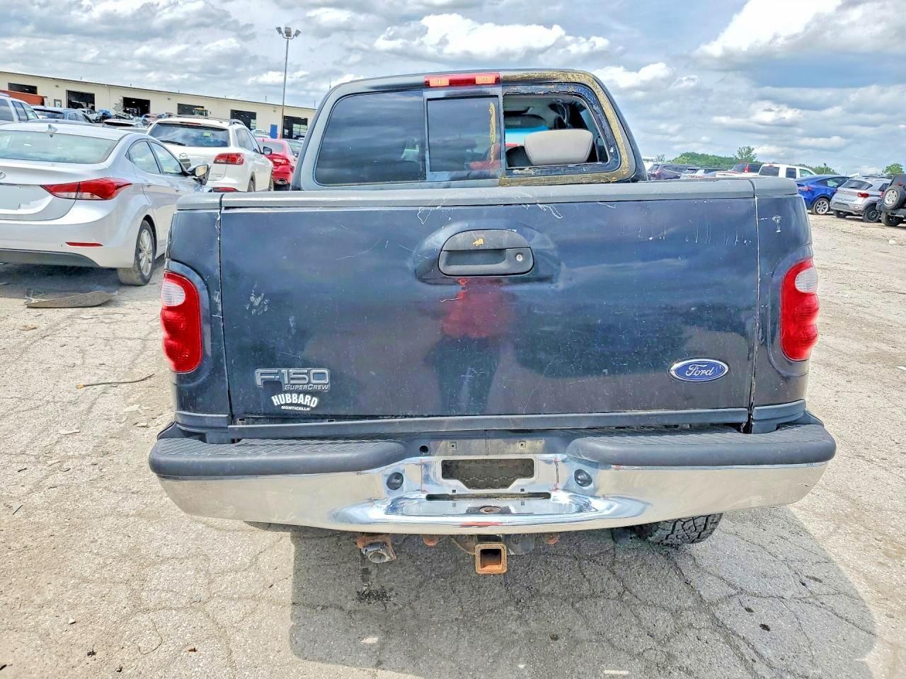 2002 Ford F150 Supercrew - Image 6