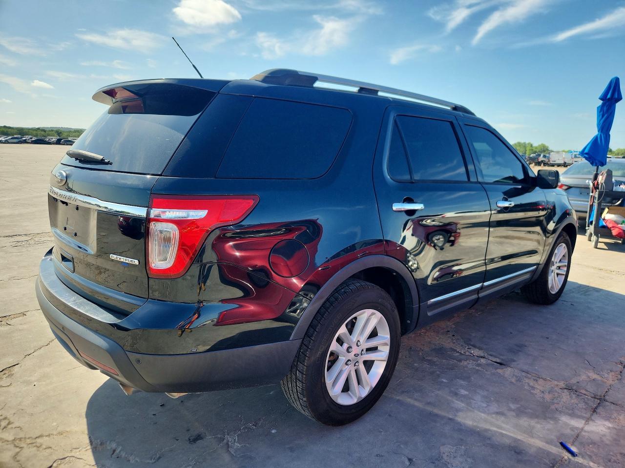 2014 Ford Explorer Xlt - Фото 3