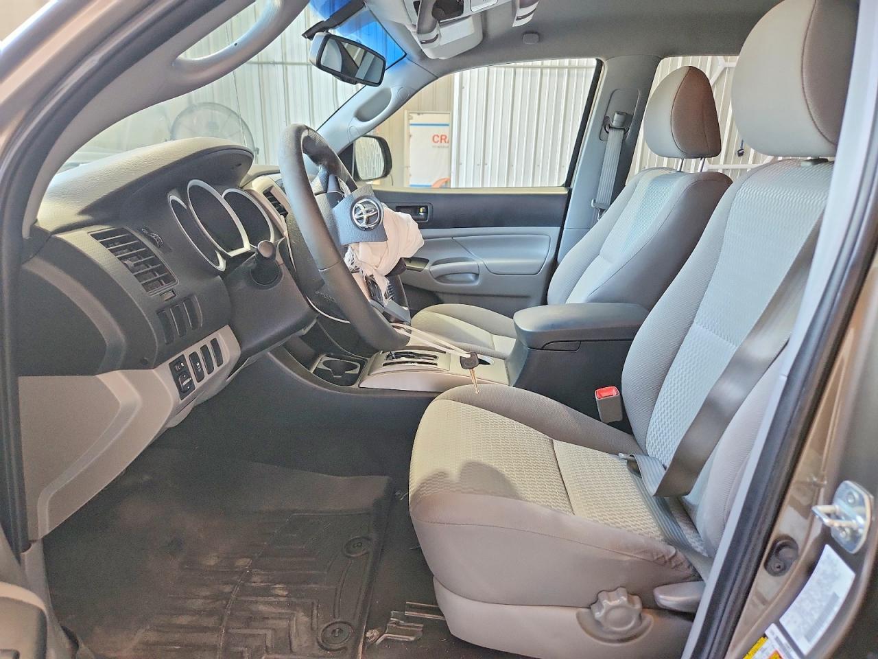 2013 Toyota Tacoma Double Cab - Image 7