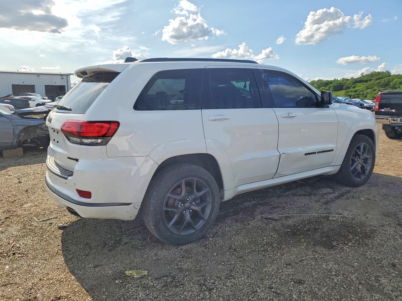 2019 Jeep Grand Cherokee Limited - Image 3