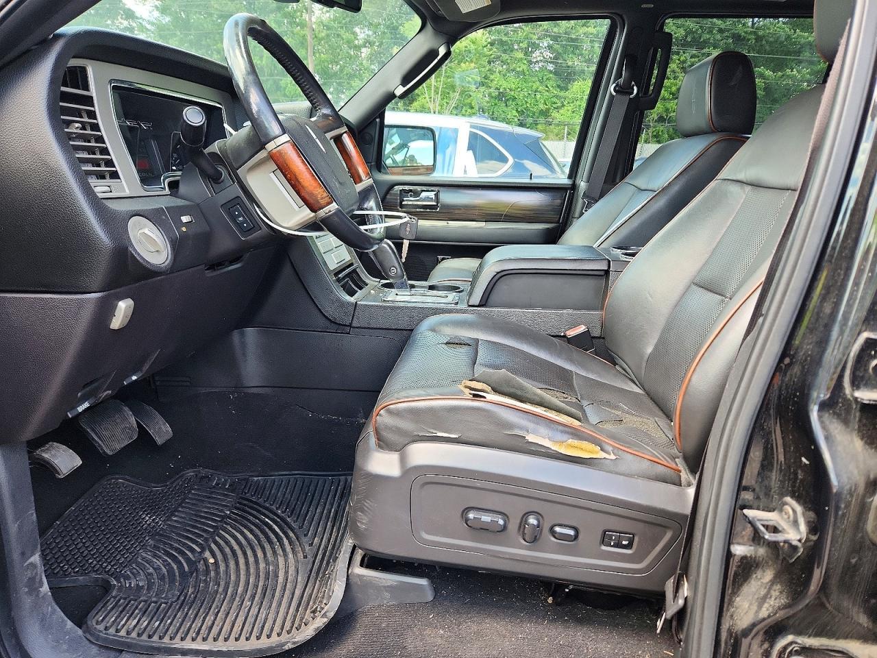 2007 Lincoln Navigator - Image 7