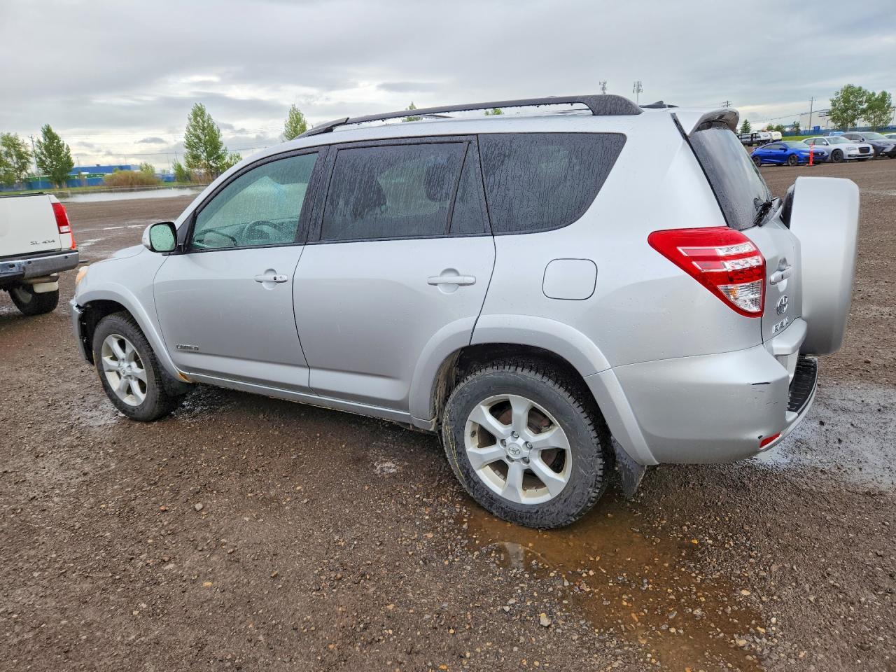 2011 Toyota Rav4 Limited - Фото 2