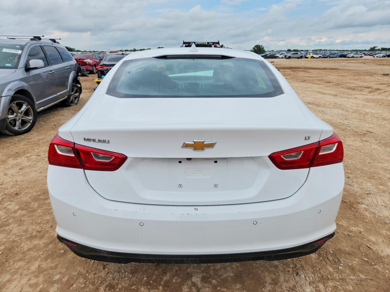 2025 Chevrolet Malibu Lt - Image 6