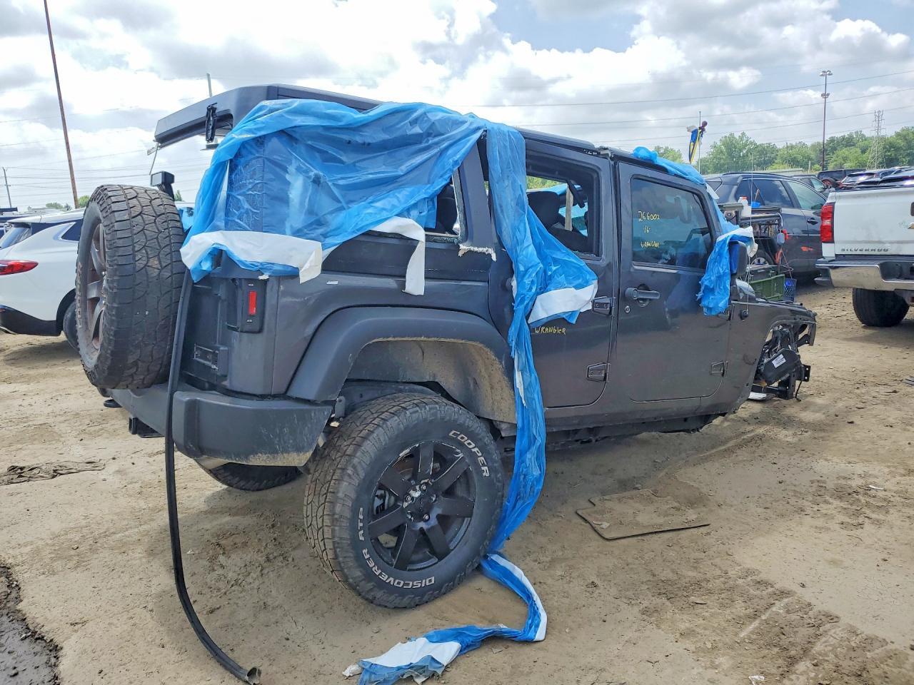 2016 Jeep Wrangler Unlimited Sport - Image 3