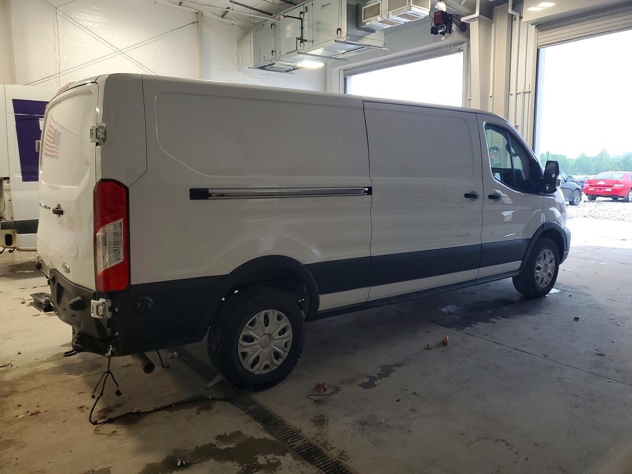 2024 Ford Transit T-250 - Фото 3