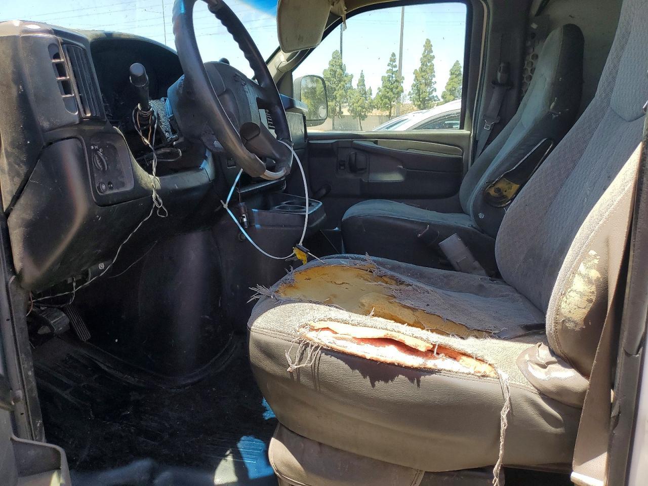 2006 Chevrolet Express 2500 Delivery Van - Фото 7
