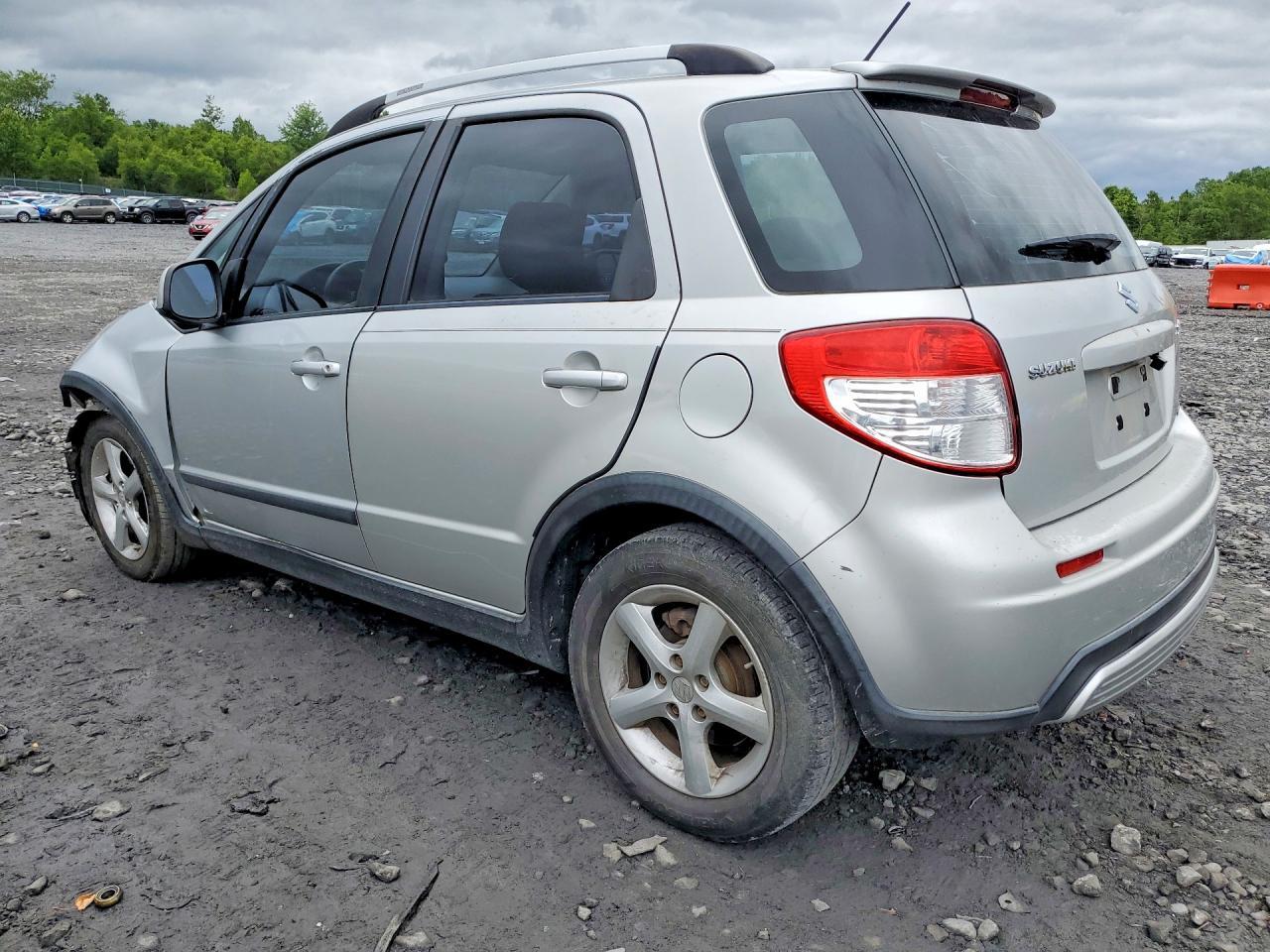 2009 Suzuki Sx4 Touring - Фото 2