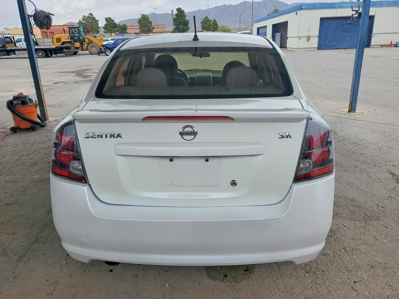 2010 Nissan Sentra 1.8 S/Sv/Sr/Sl - Фото 6