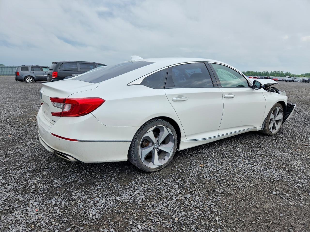 2019 Honda Accord Touring - Фото 3