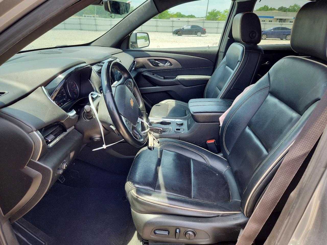 2023 Chevrolet Traverse Premier - Image 7