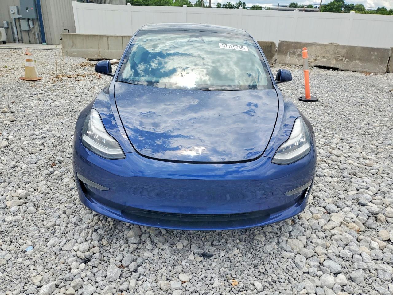2021 Tesla Model 3 - Фото 5