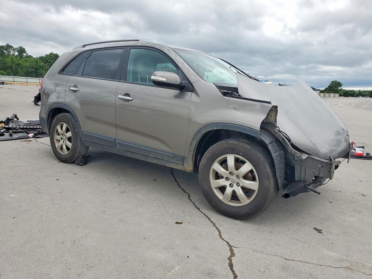2013 Kia Sorento Lx - Image 4