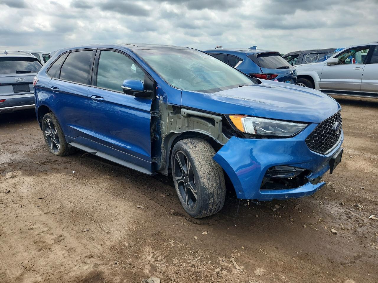 2019 Ford Edge St - Фото 4