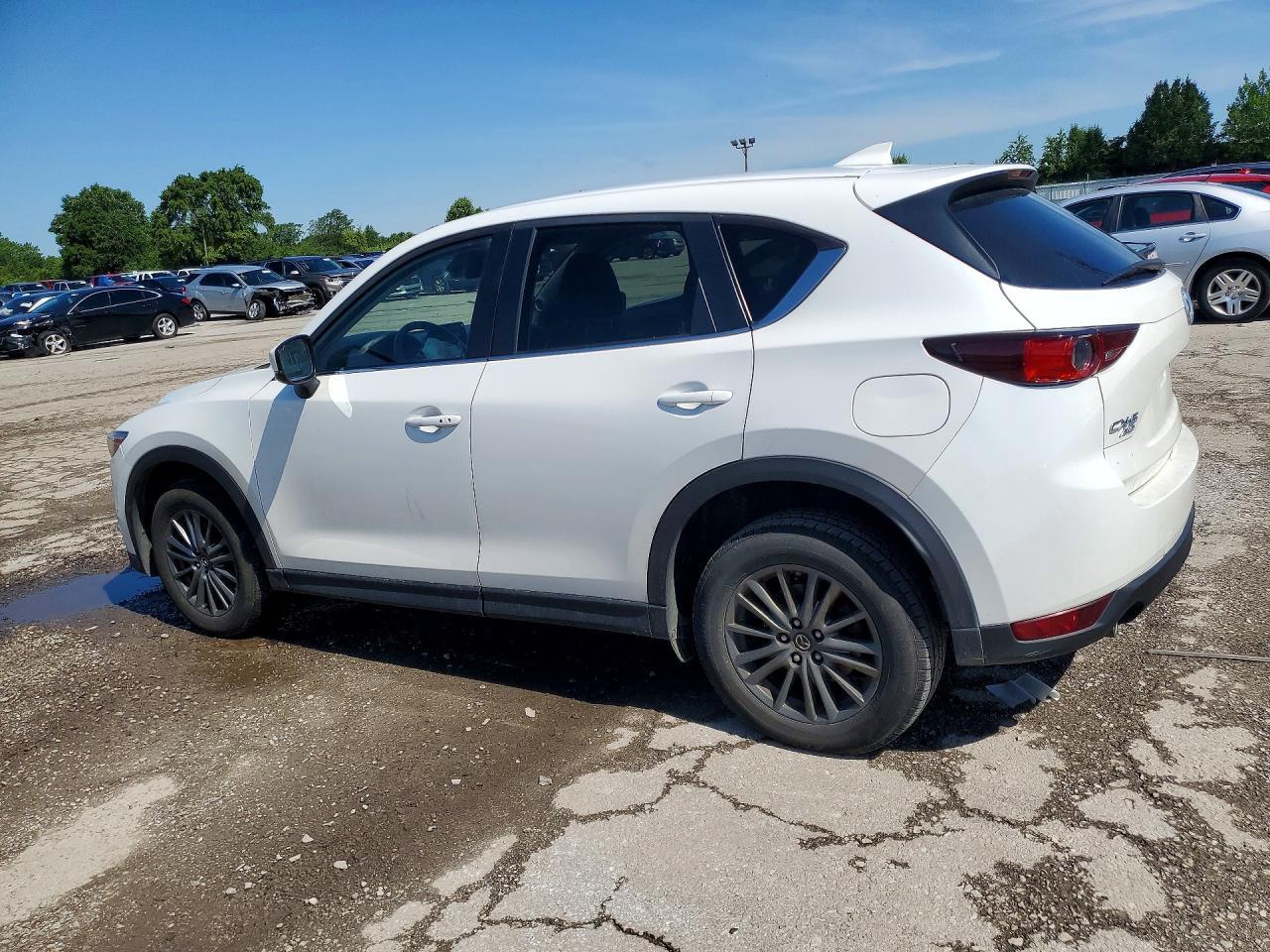 2019 Mazda Cx-5 Touring - Image 2