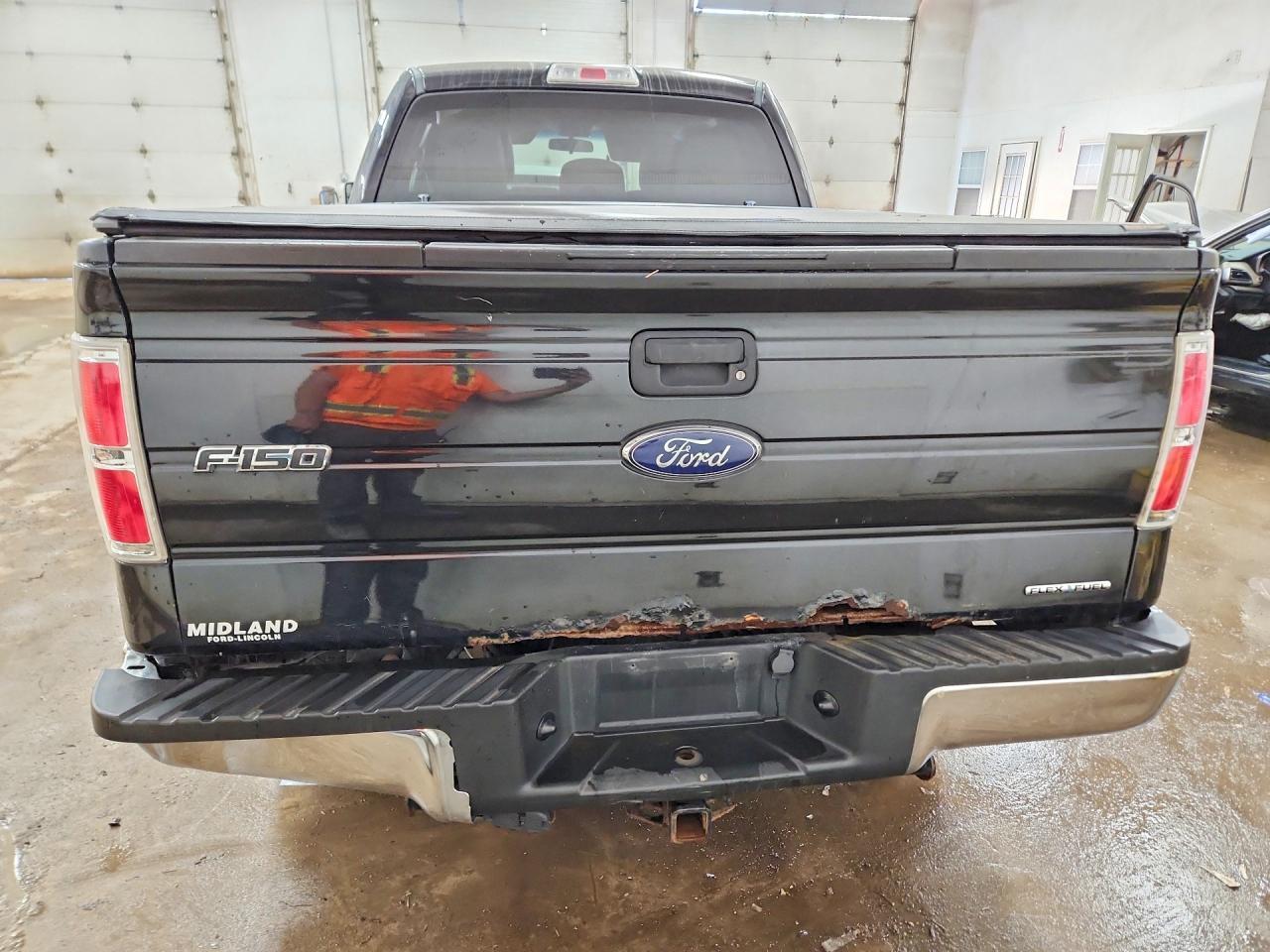 2012 Ford F150 Super Cab - Фото 6