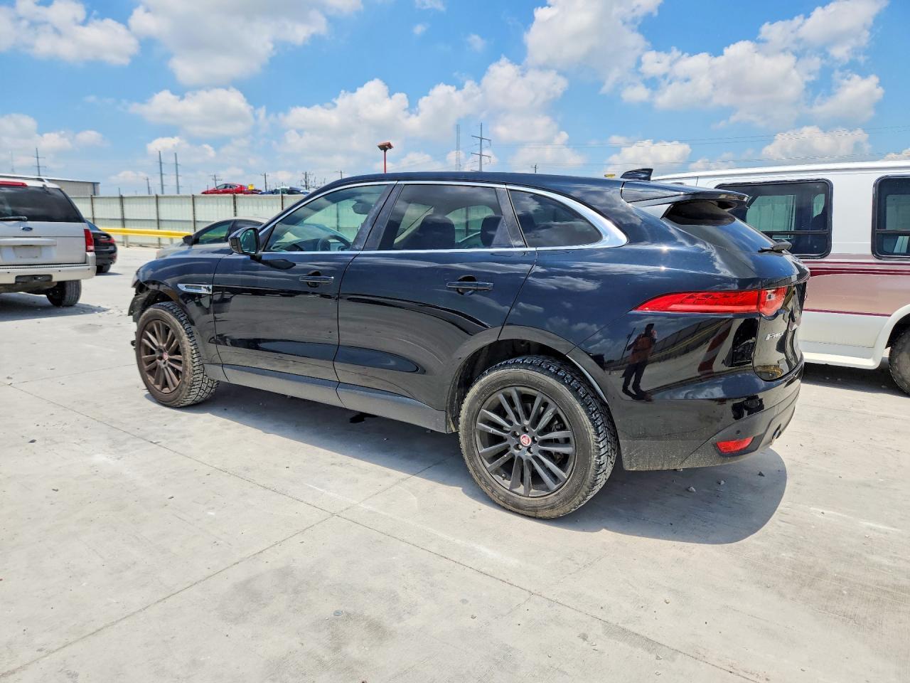 2019 Jaguar F-Pace Prestige - Фото 2