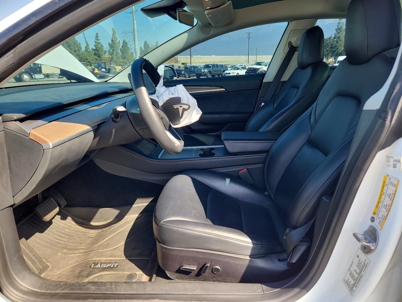 2023 Tesla Model 3 - Фото 7
