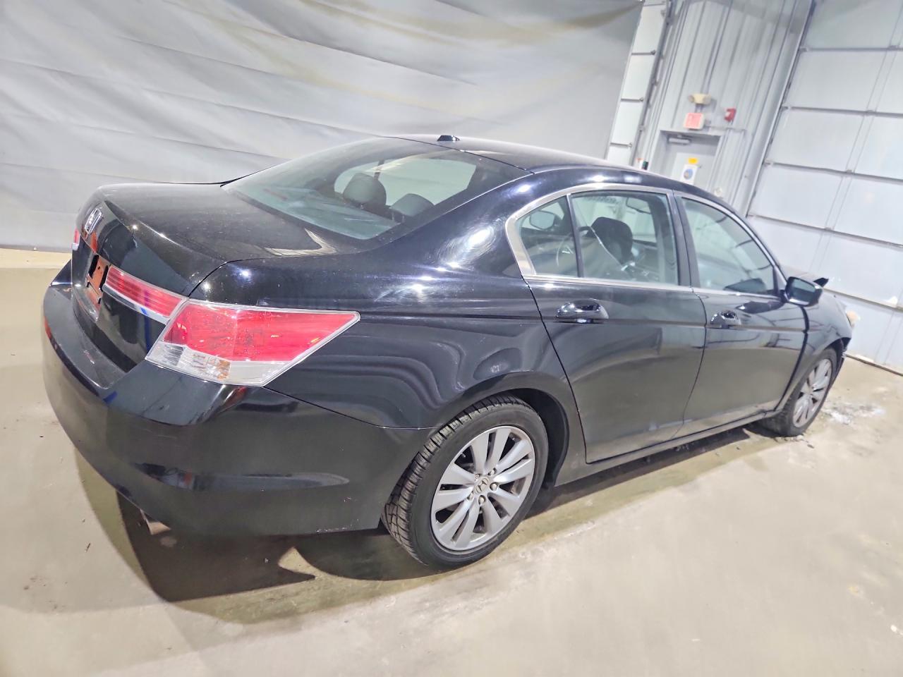 2011 Honda Accord Exl - Image 3