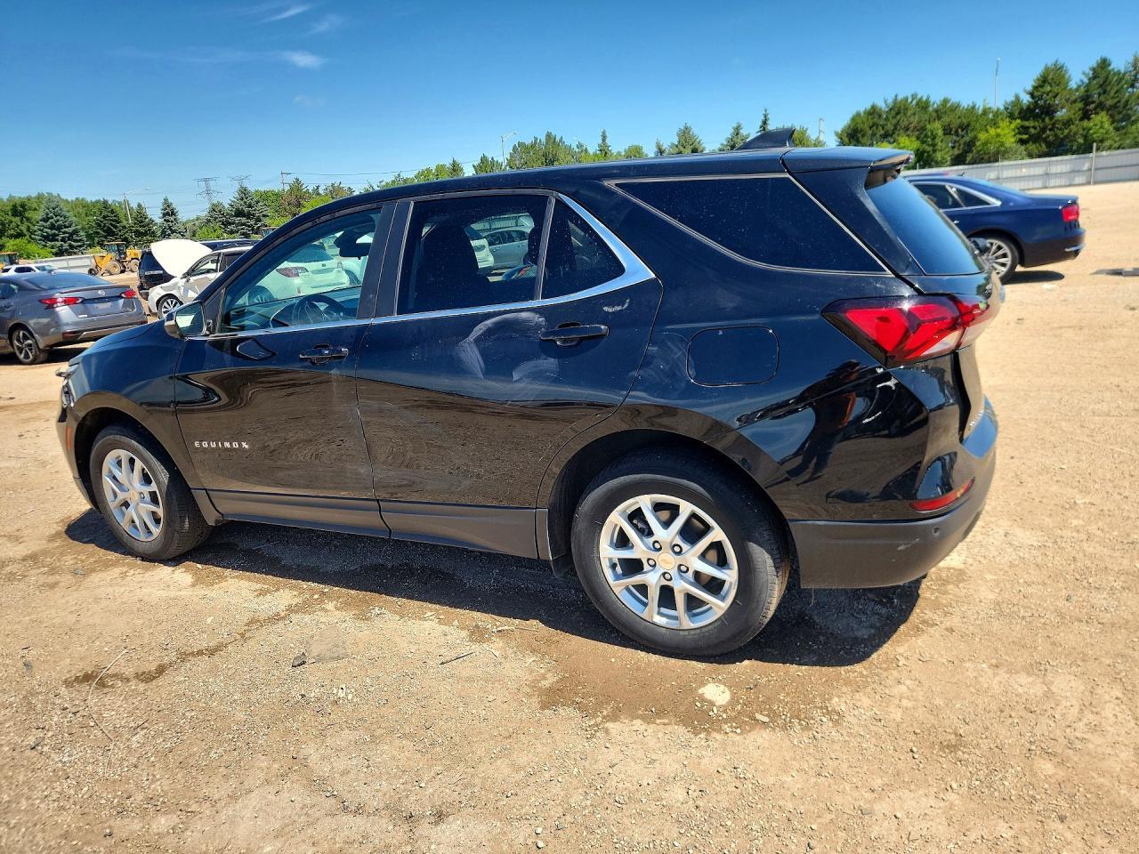 2022 Chevrolet Equinox Lt - Фото 2