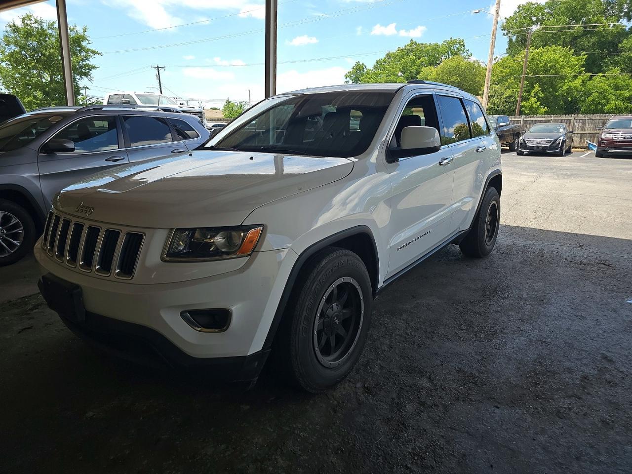 2015 Jeep Grand Cherokee Laredo - Фото 2
