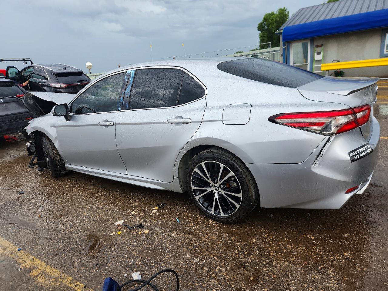 2018 Toyota Camry Se - Фото 2