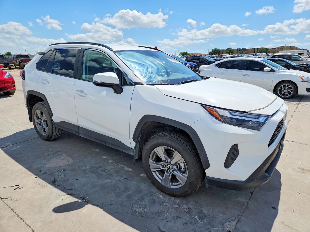 2024 Toyota Rav4 Xle - Image 4