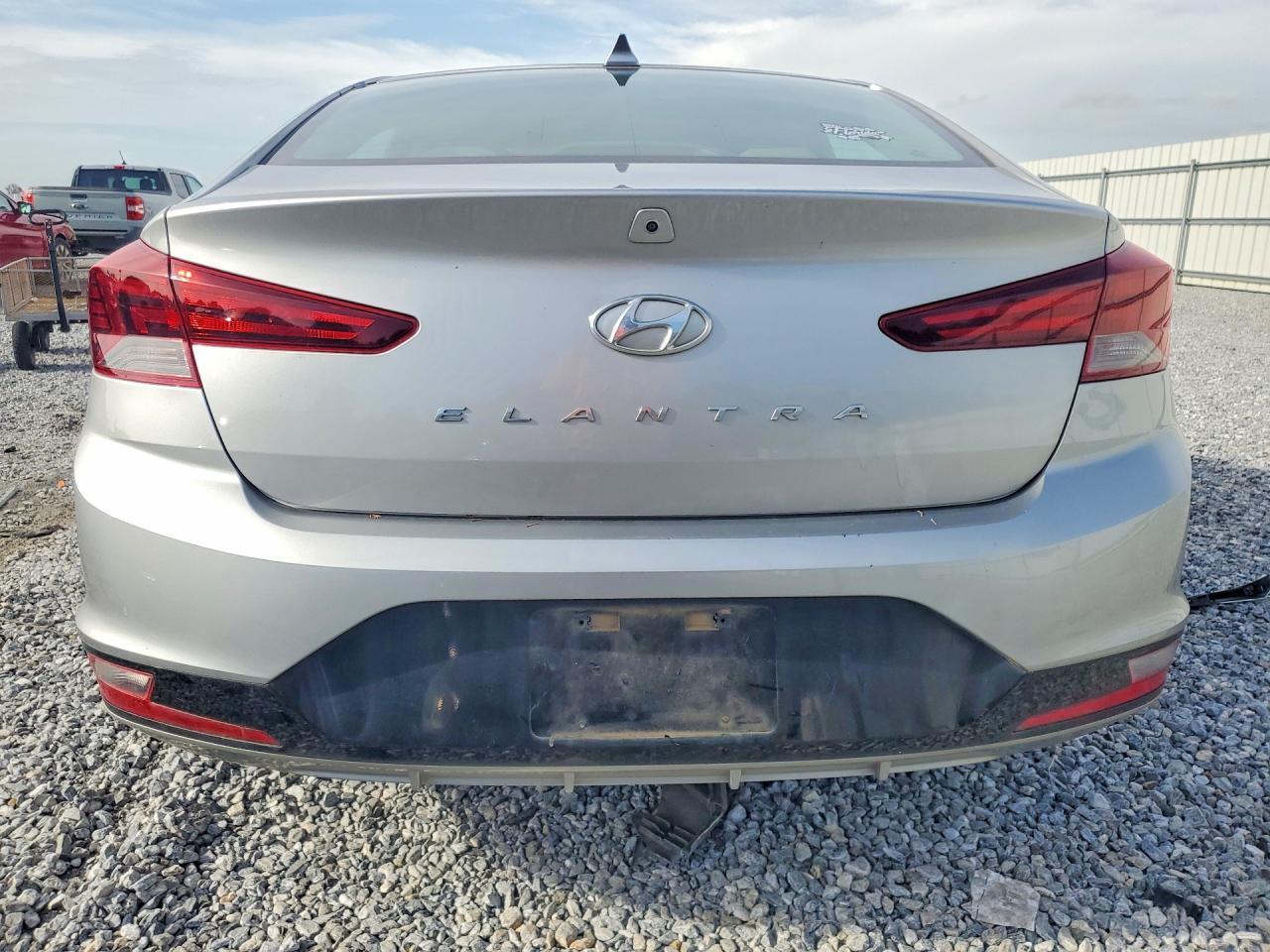 2020 Hyundai Elantra Sel - Image 6