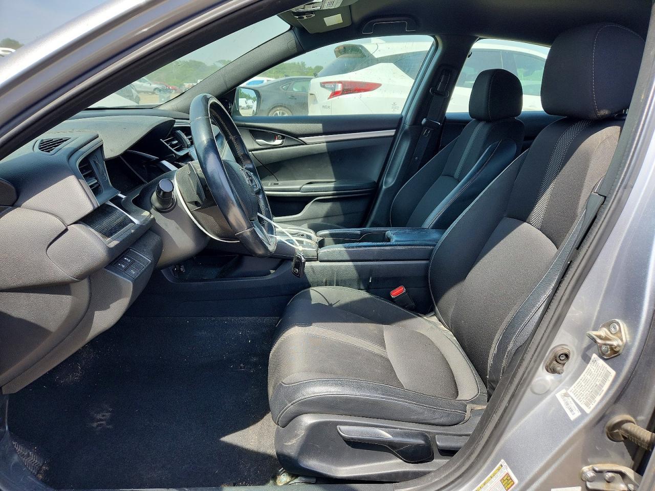 2019 Honda Civic Sport - Image 7