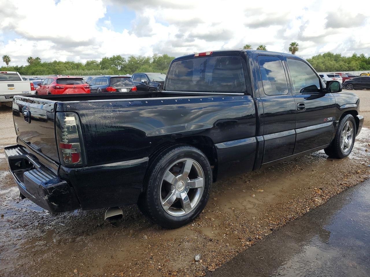 2003 Chevrolet Silverado K1500 - Фото 3