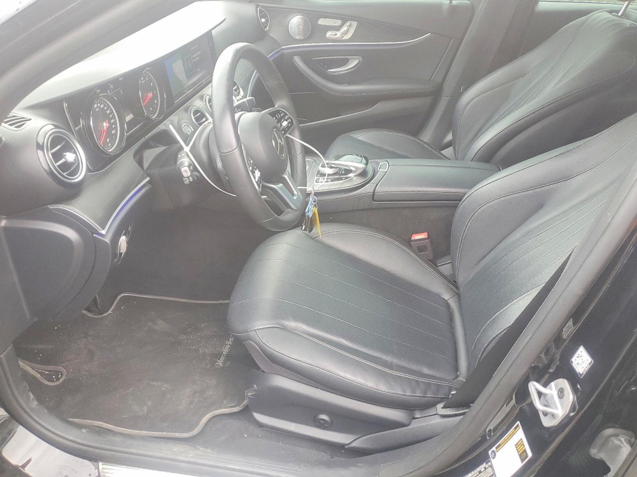 2019 Mercedes-Benz E 300 4Matic - Фото 7