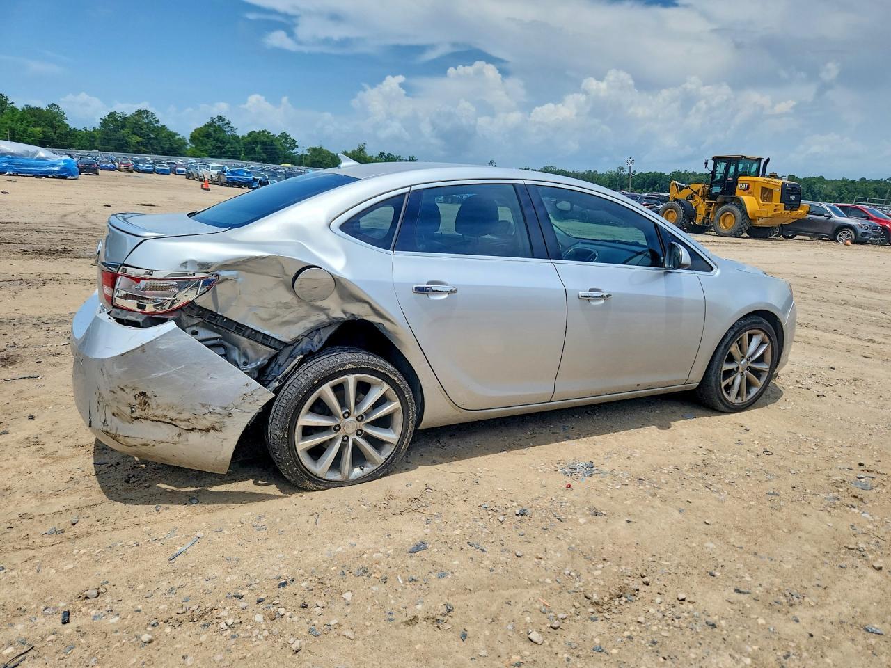 2014 Buick Verano - Image 3
