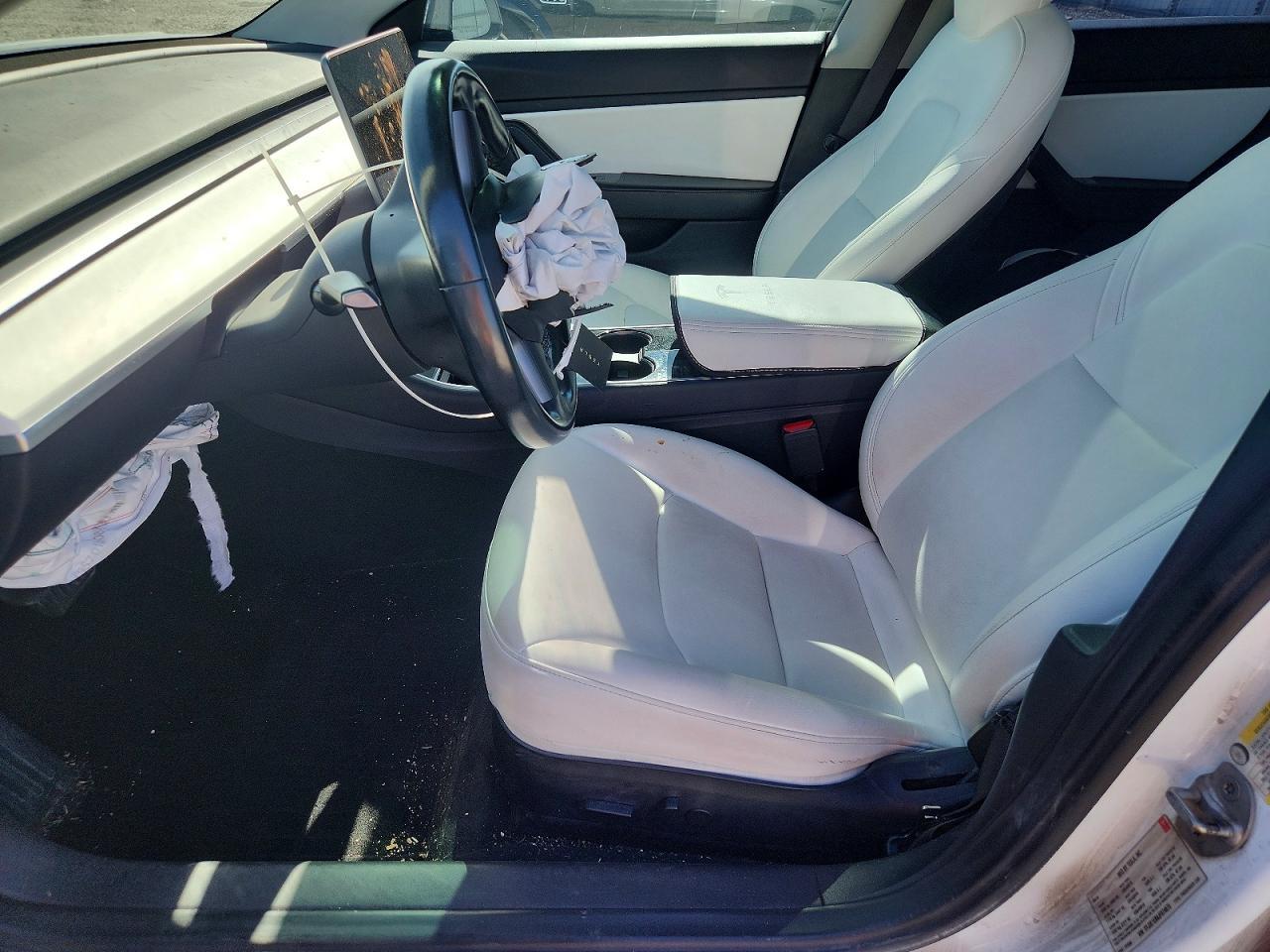 2018 Tesla Model 3 - Фото 7