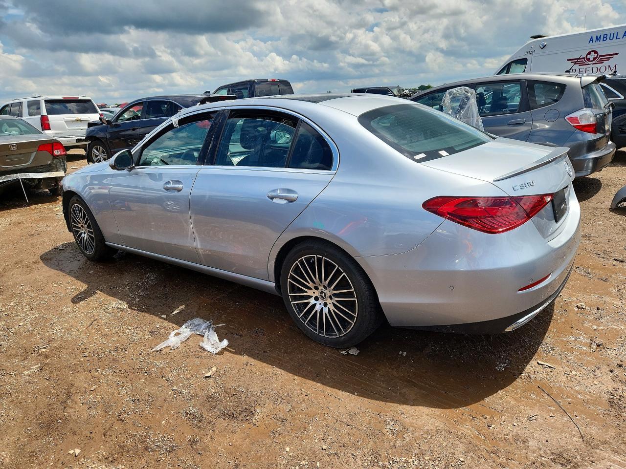 2026 Mercedes-Benz C 300 4Matic - Фото 2