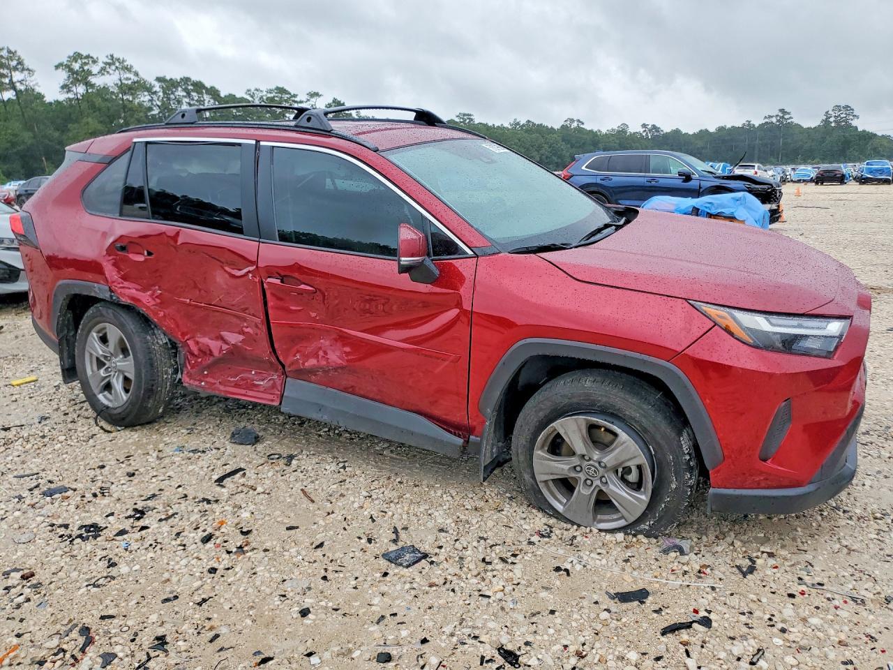 2024 Toyota Rav4 Xle - Image 4