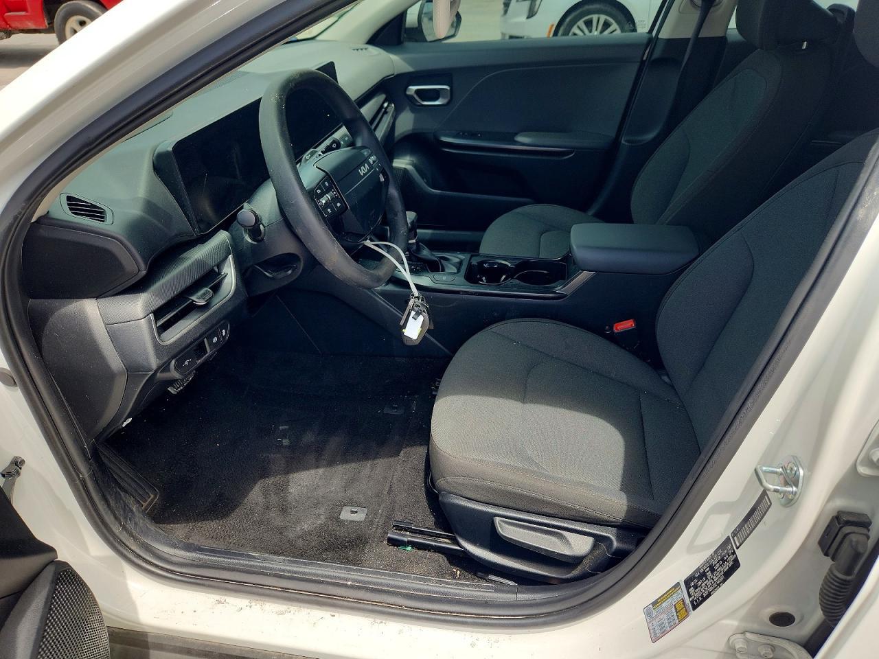 2025 Kia K4 Lx - Image 7