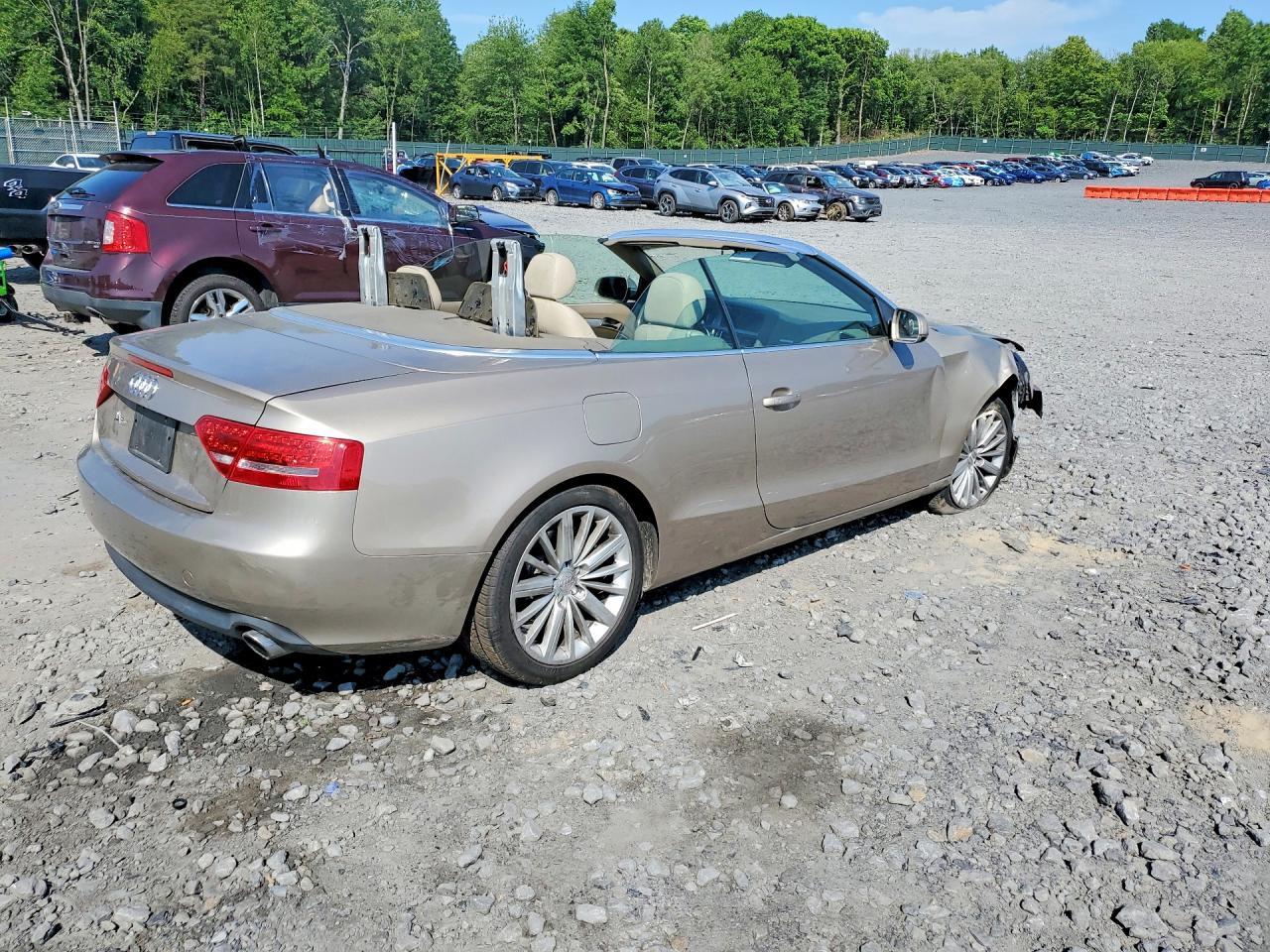 2011 Audi A5 Premium Plus - Image 3