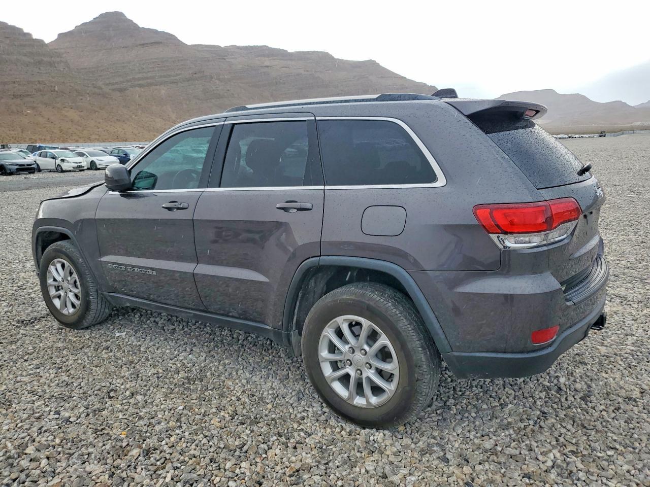 2021 Jeep Grand Cherokee Laredo - Image 2