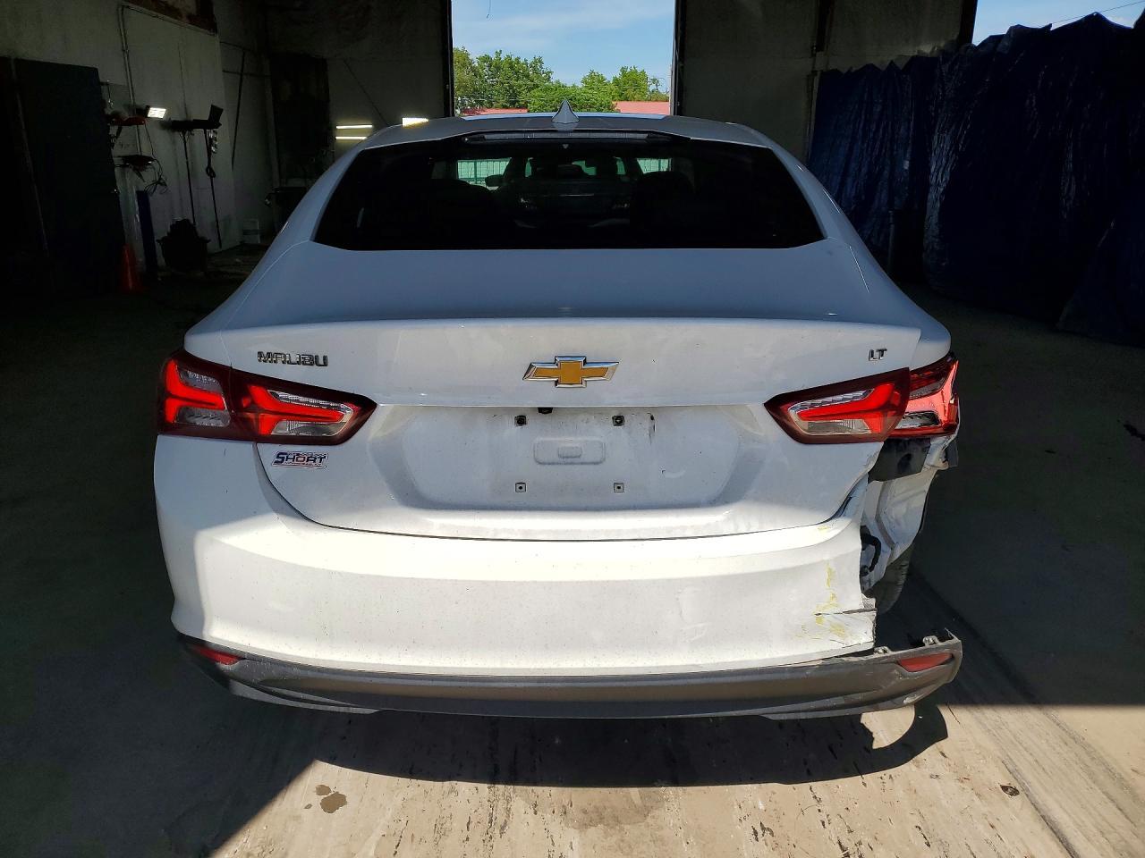 2022 Chevrolet Malibu Lt - Image 6