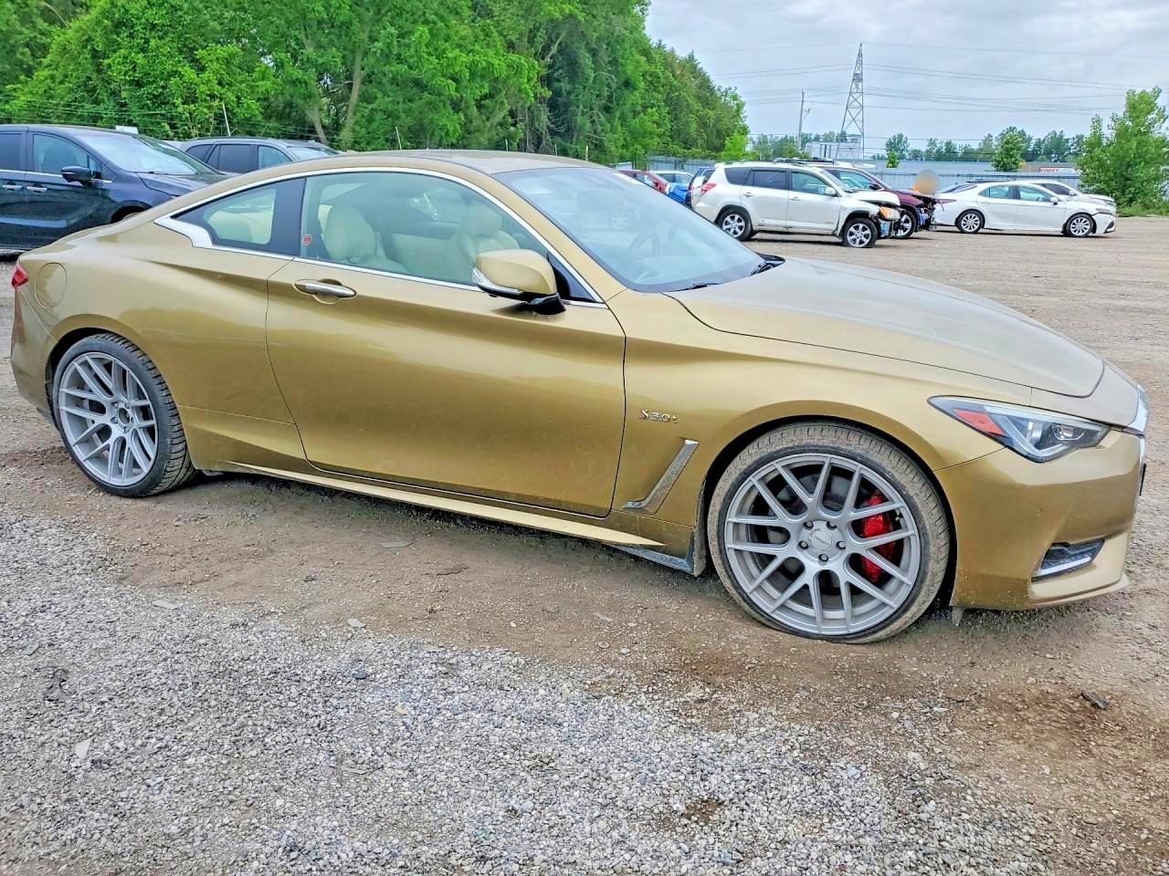 2017 Infiniti Q60 Red Sport 400 - Image 4