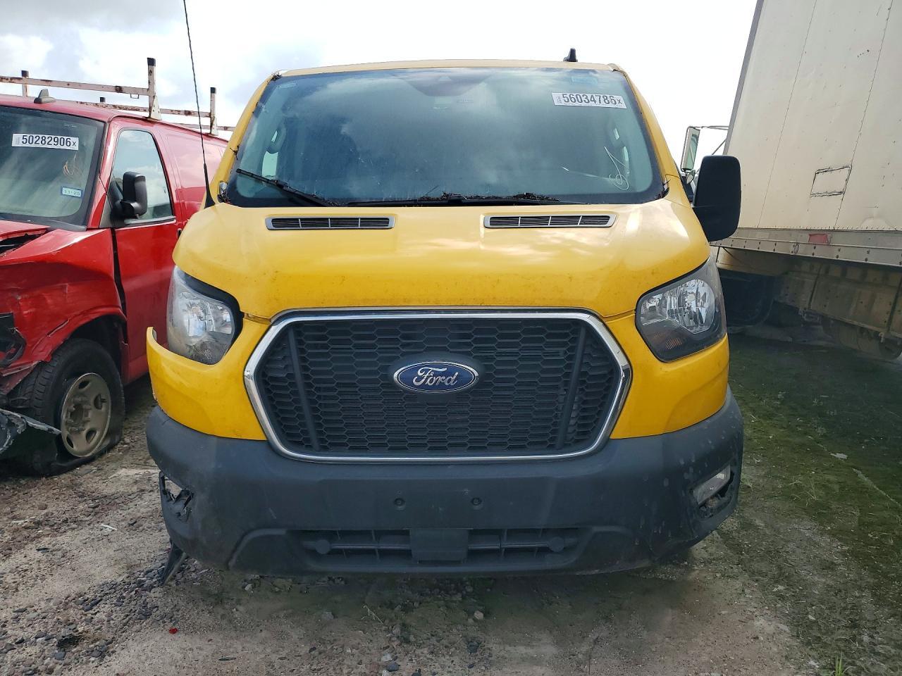 2023 Ford Transit 250 Delivery Van - Image 5