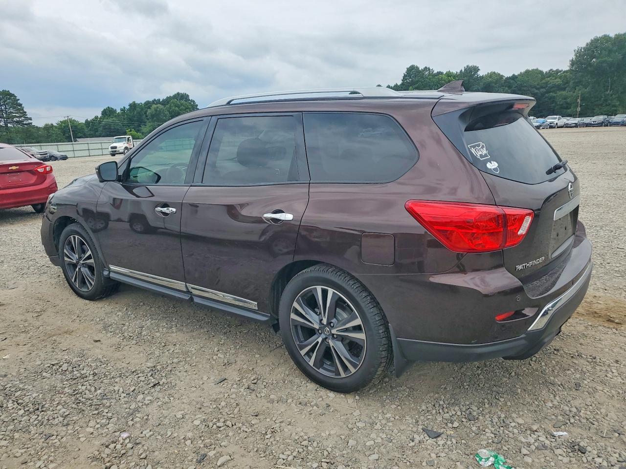 2020 Nissan Pathfinder Platinum - Фото 2