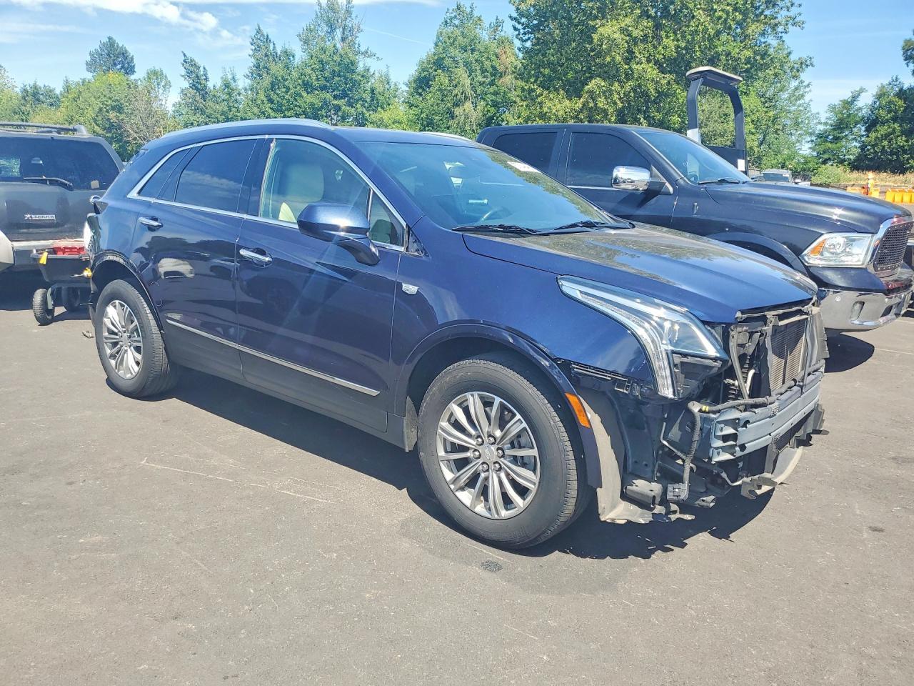 2017 Cadillac Xt5 Luxury - Image 4