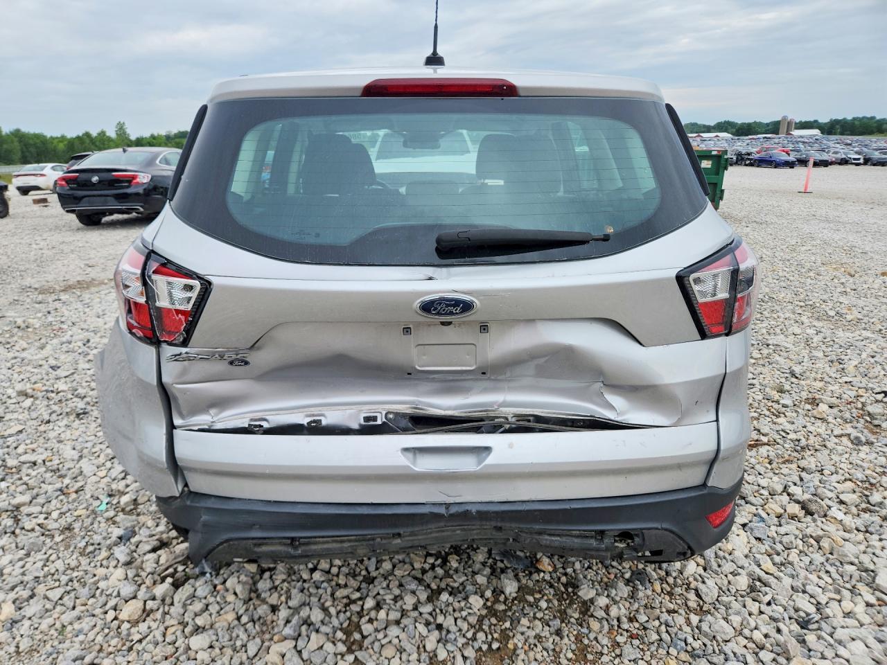 2017 Ford Escape S - Фото 6