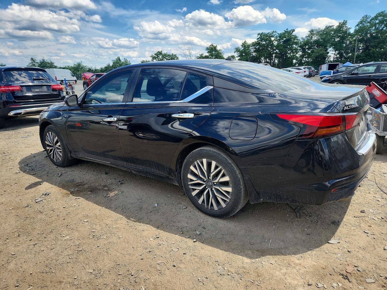 2023 Nissan Altima Sv - Фото 2