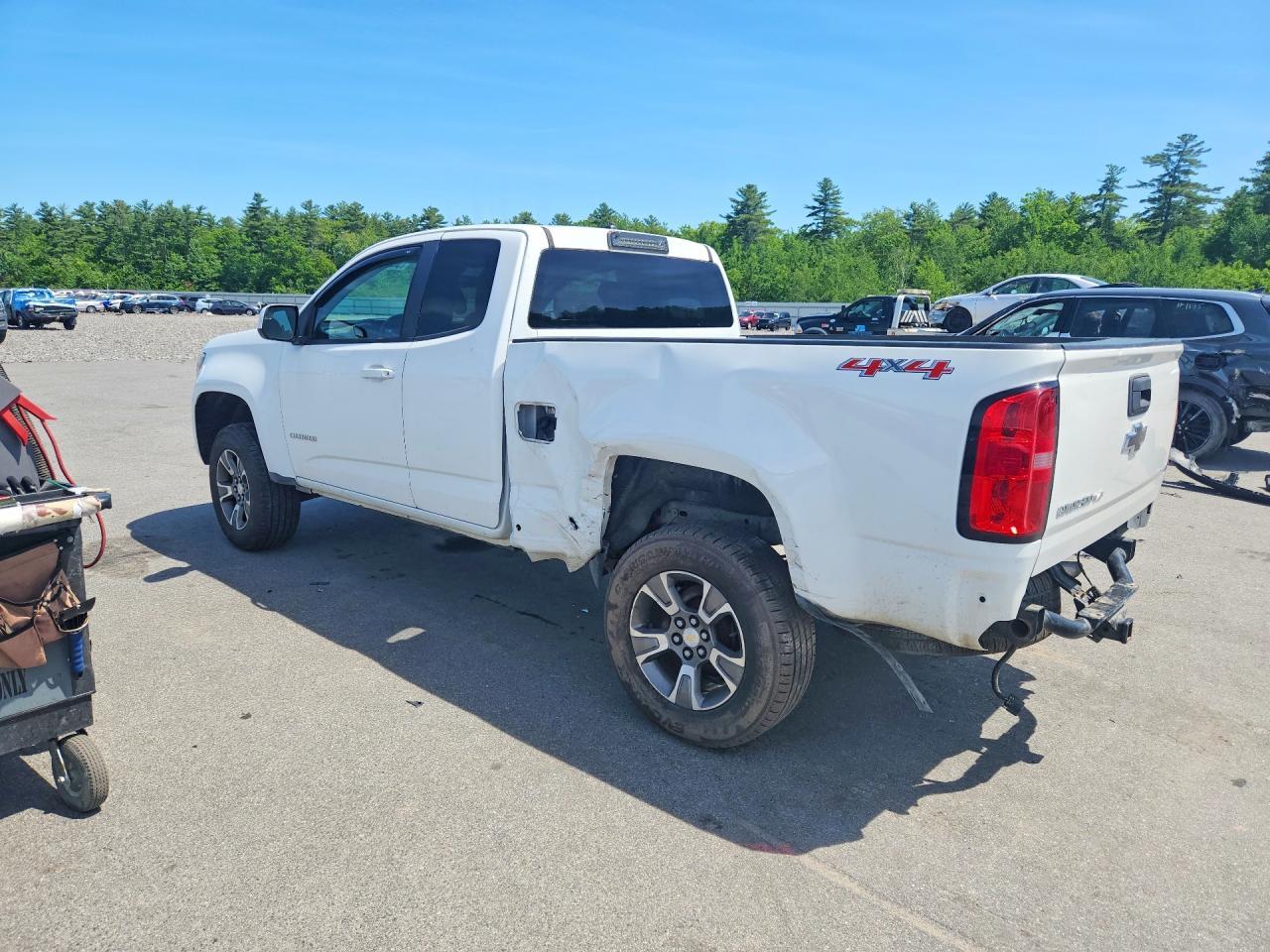 2018 Chevrolet Colorado - Фото 2
