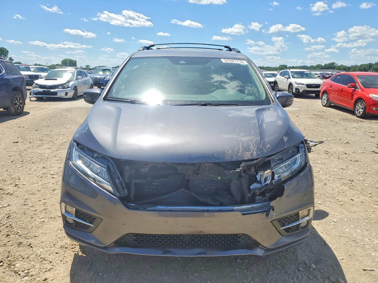 2019 Honda Odyssey Touring - Image 5