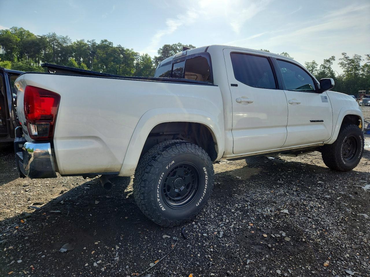2021 Toyota Tacoma Sr5 V6 - Image 3